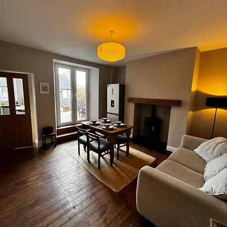Cosy Central Buxton Terraced House Exterior photo
