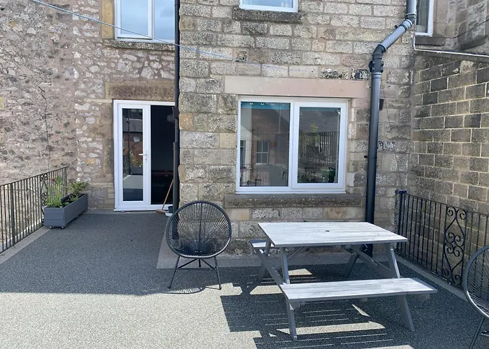 Cosy Central Buxton Terraced House